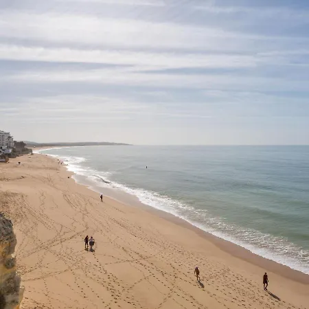 Sunny By Interhome * Pêra