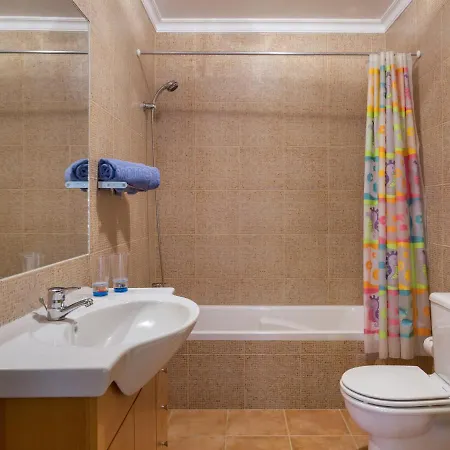 Sunny By Interhome Nyaraló Pêra